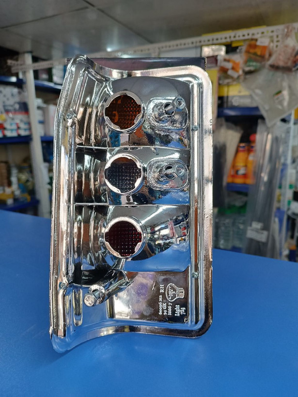 چراغ خطر عقب راست دور ابکاری نیسان